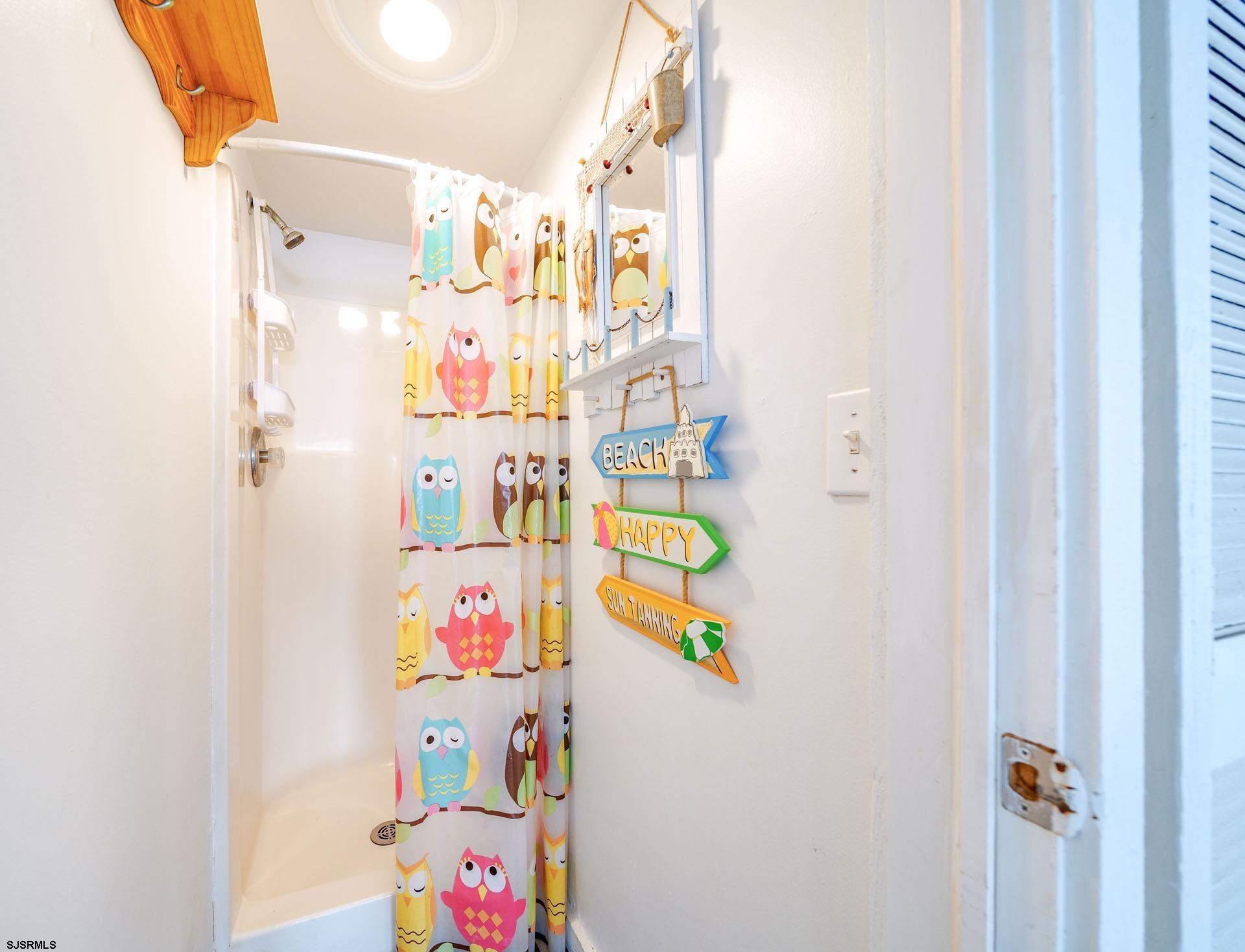 3824 Asbury Ave. Unit: 1