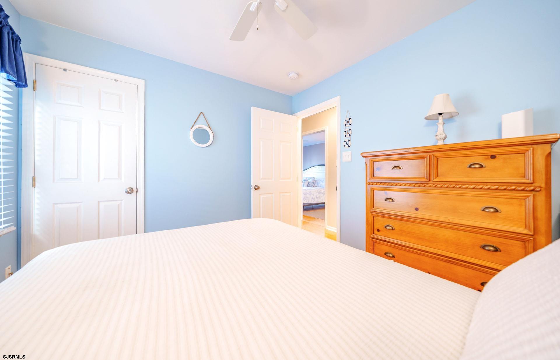 3824 Asbury Ave. Unit: 1