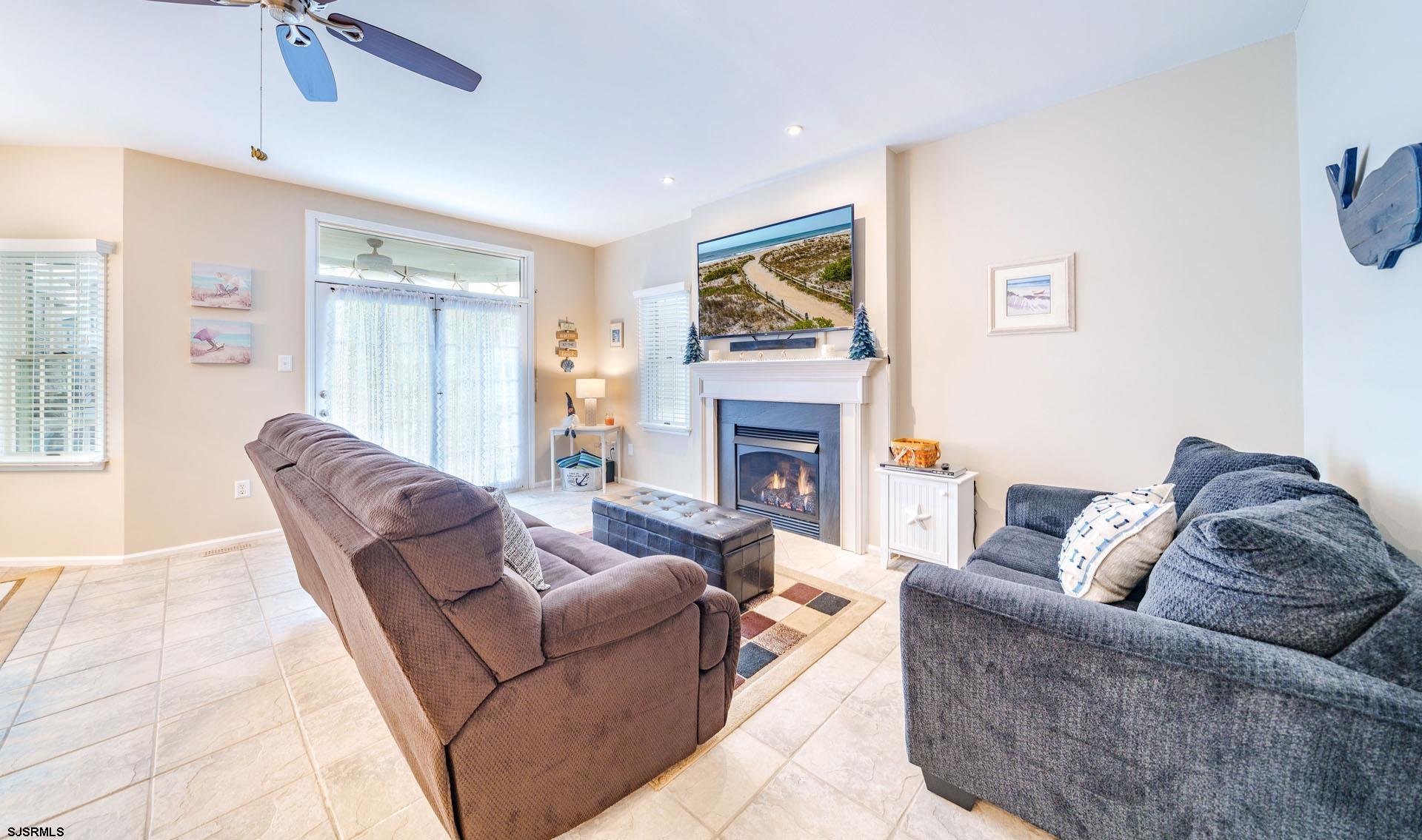 3824 Asbury Ave. Unit: 1