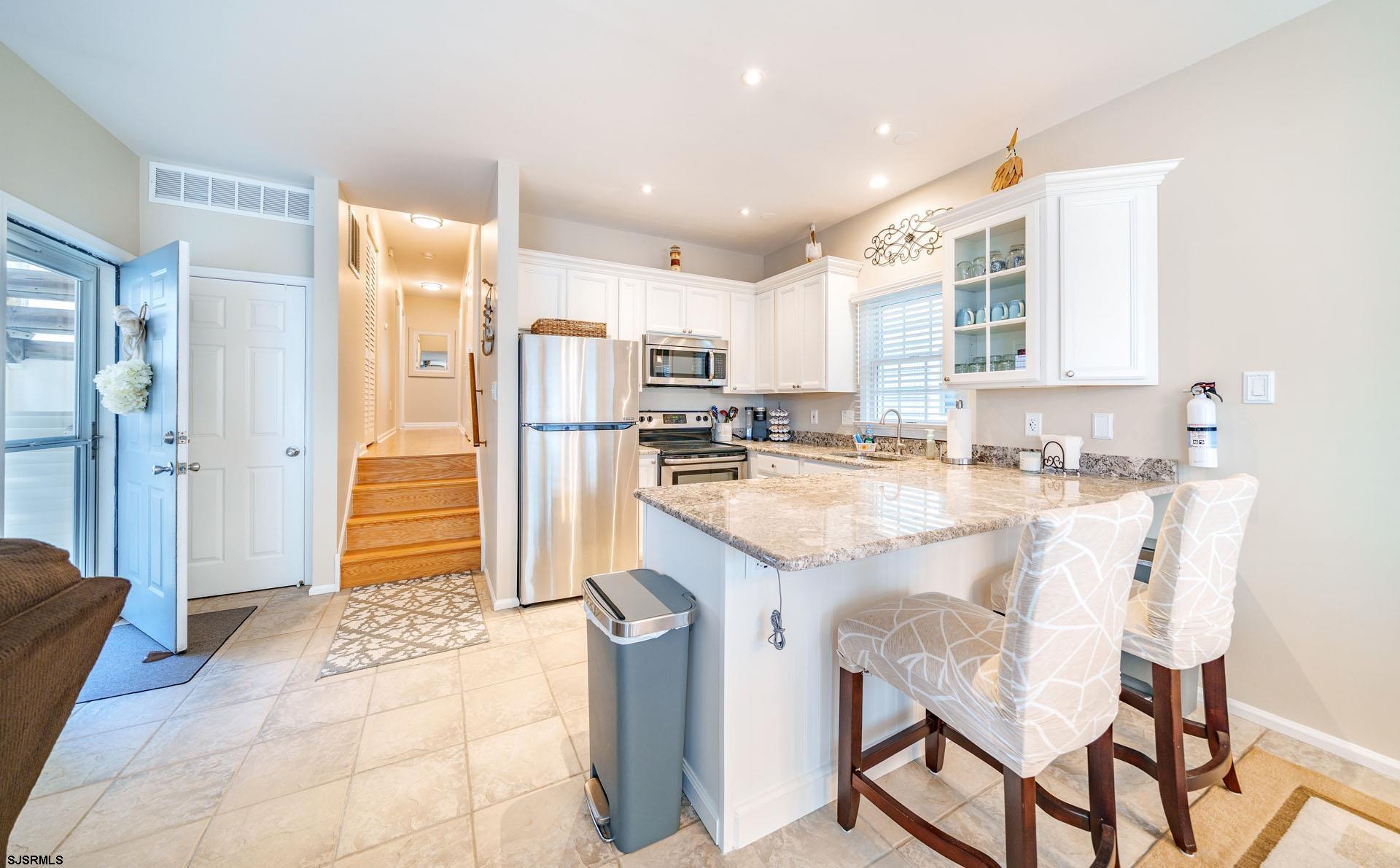 3824 Asbury Ave. Unit: 1