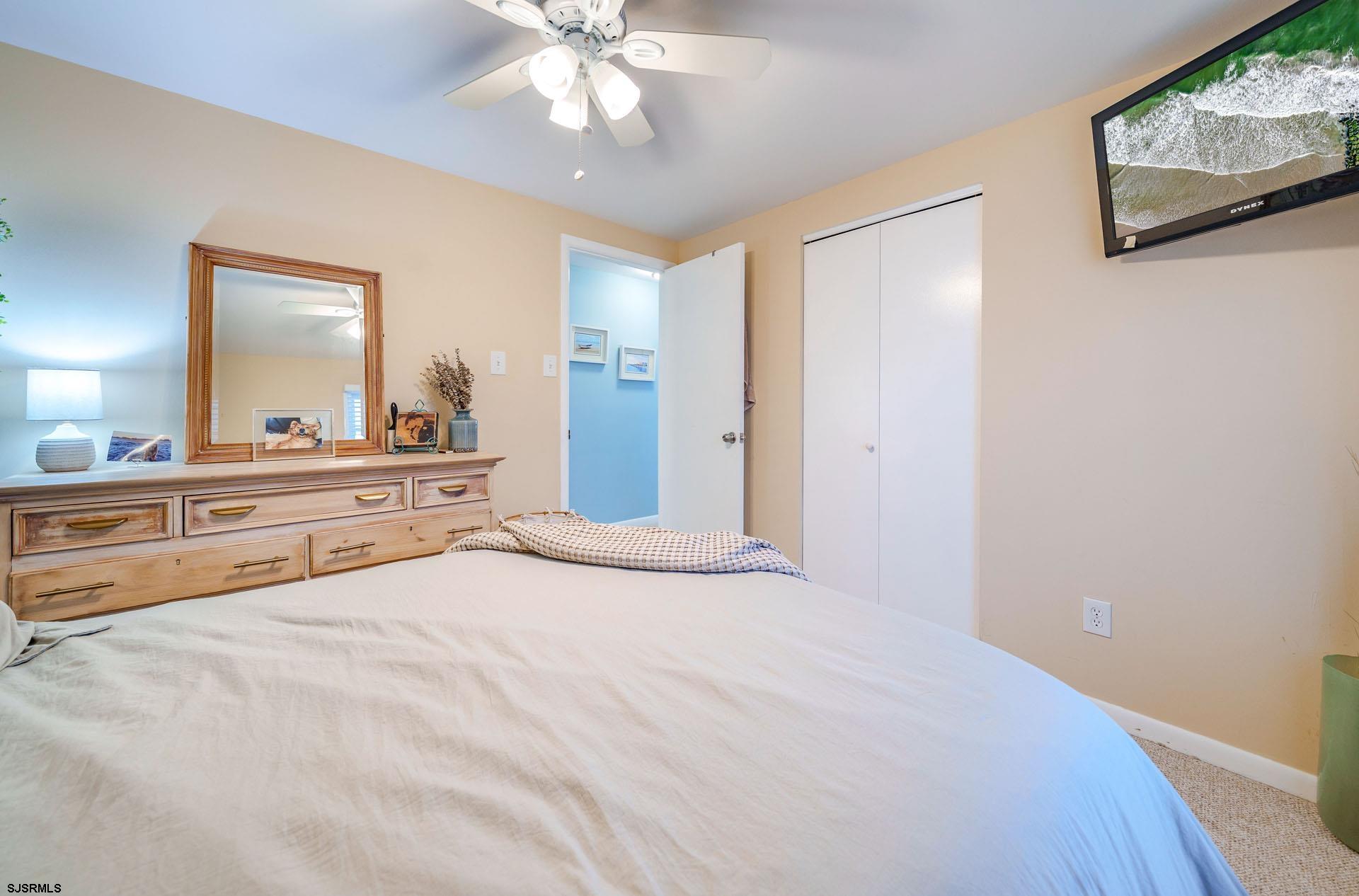 5236 Asbury Ave Unit: 1