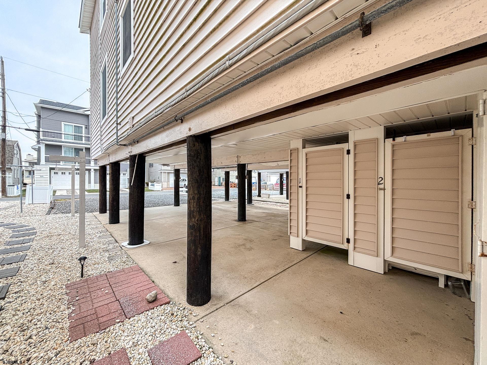 5236 Asbury Ave Unit: 1