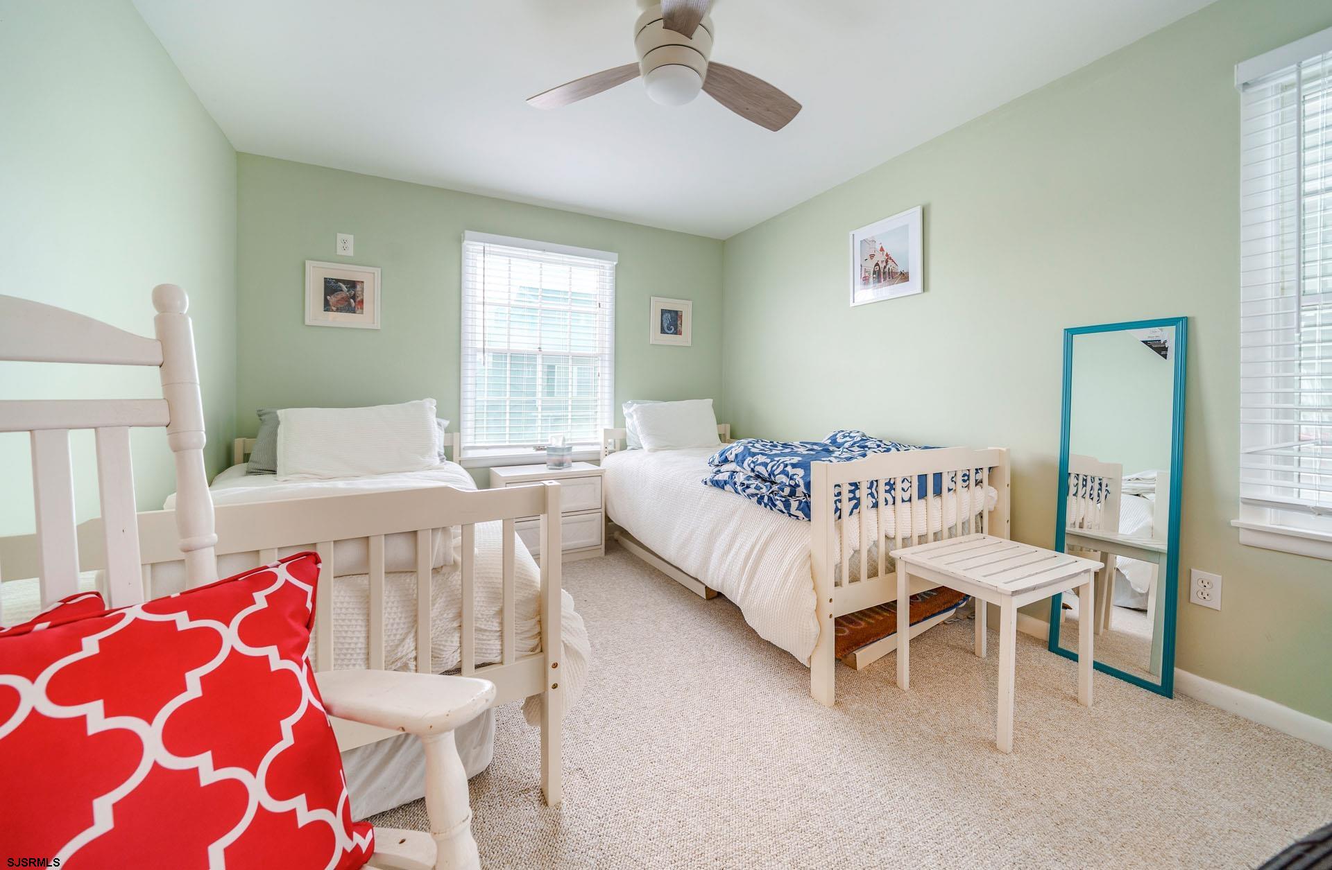 5236 Asbury Ave Unit: 1