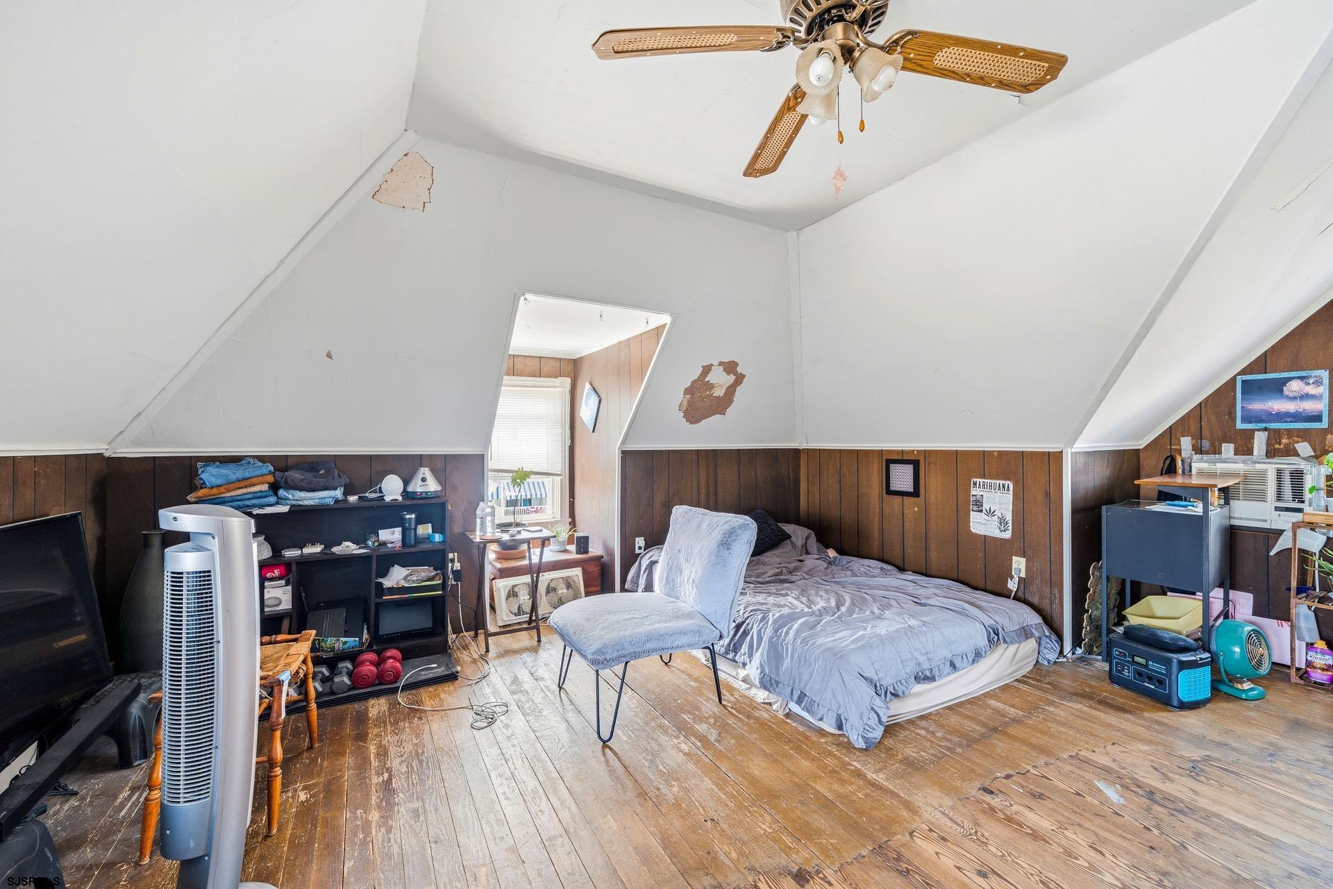 332 Asbury Ave