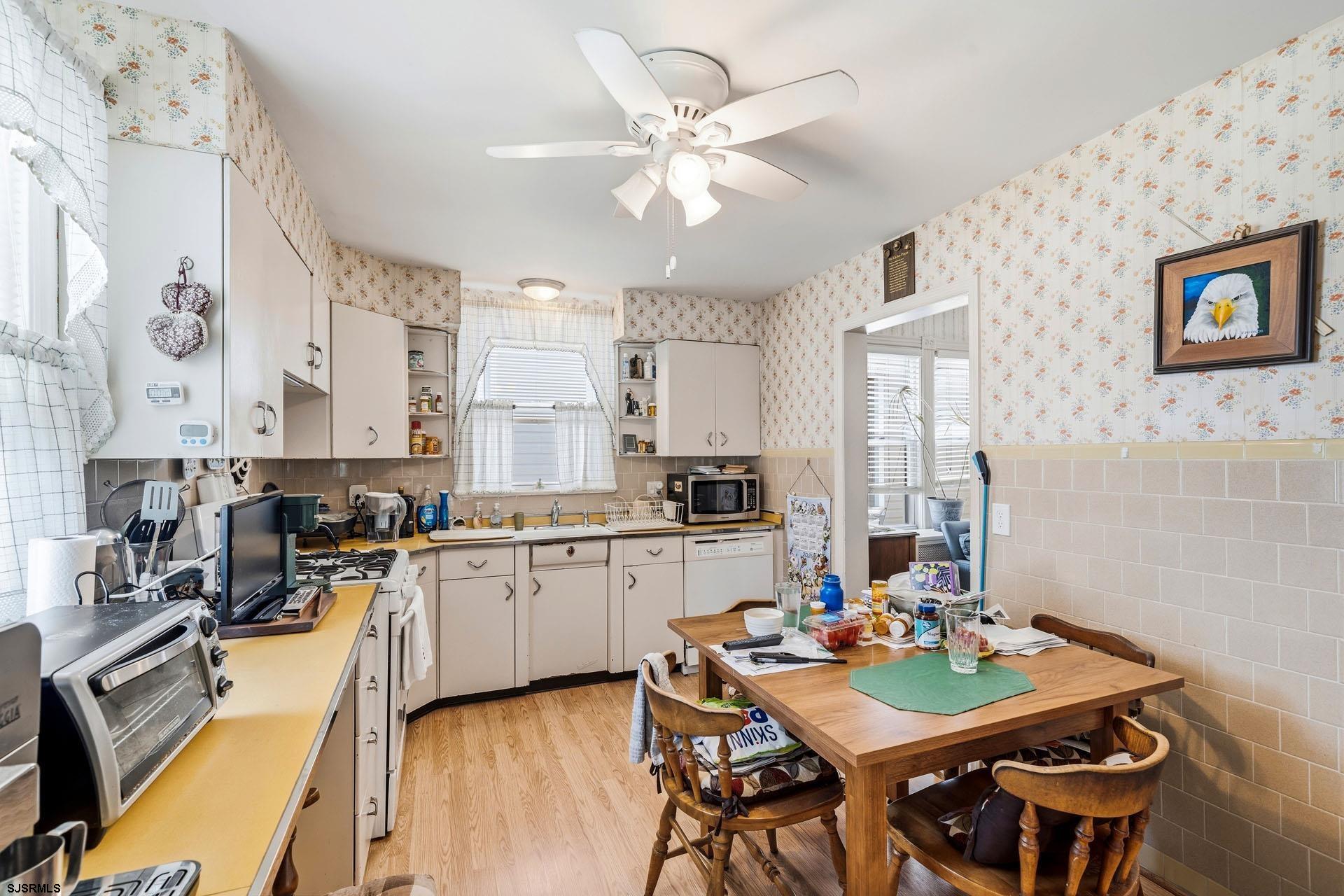 332 Asbury Ave