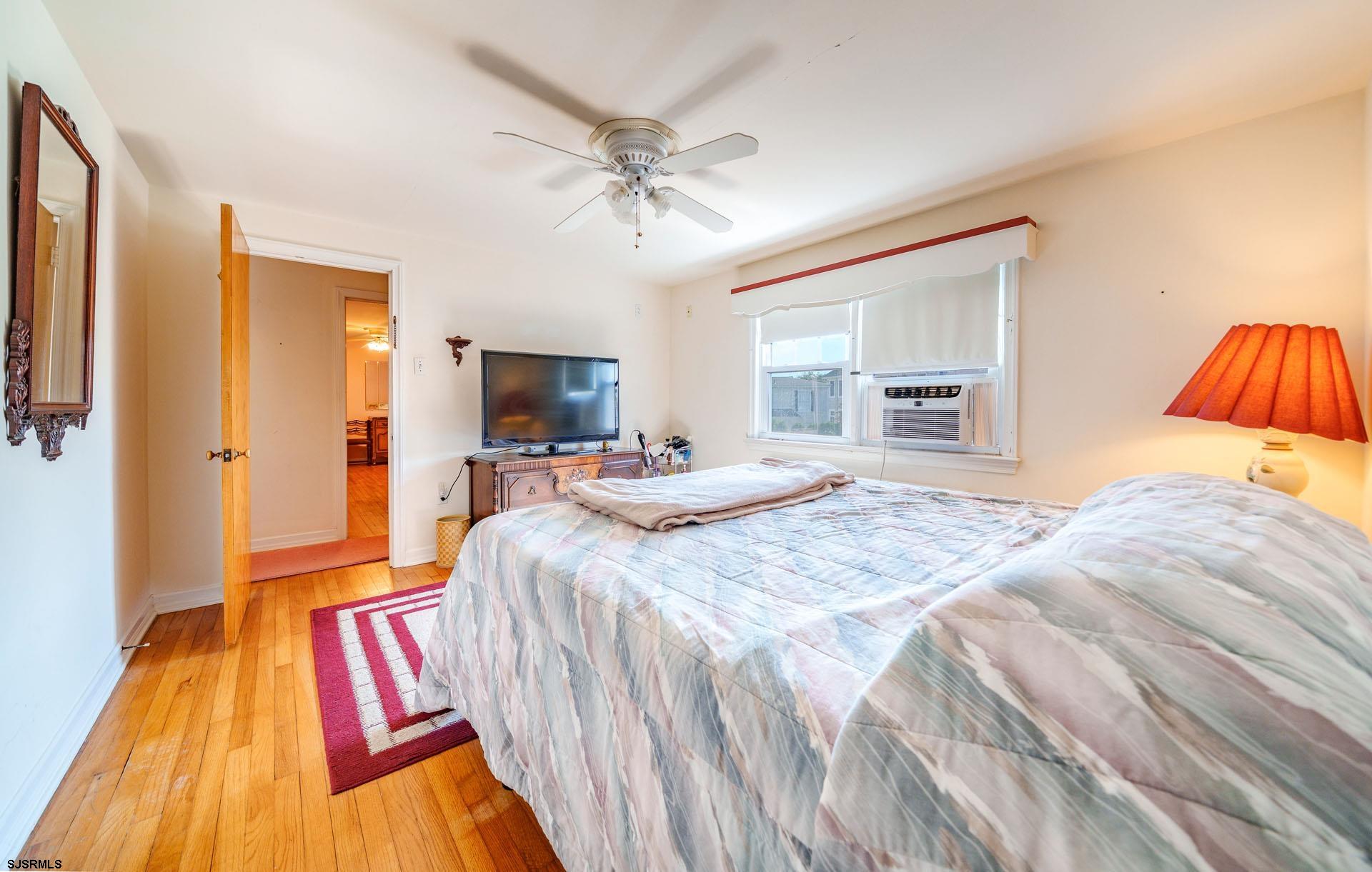 2 Hollytree Road