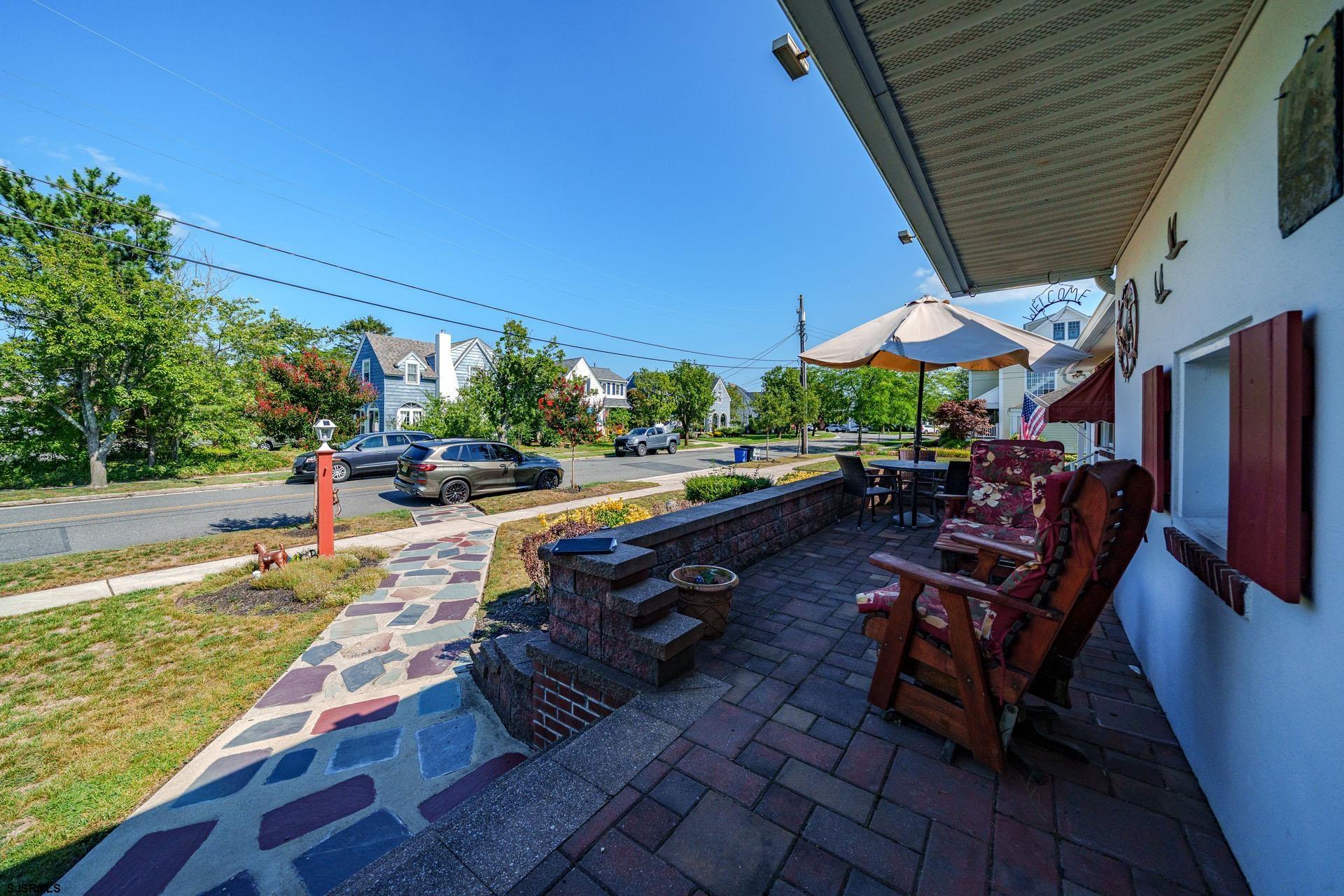 2 Hollytree Road