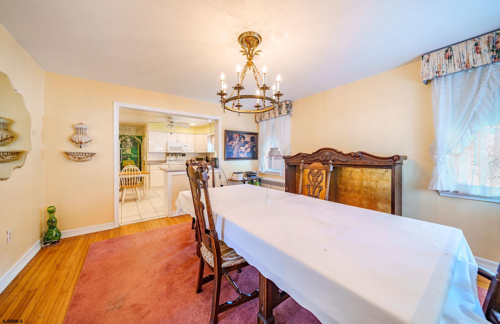 2 Hollytree Road