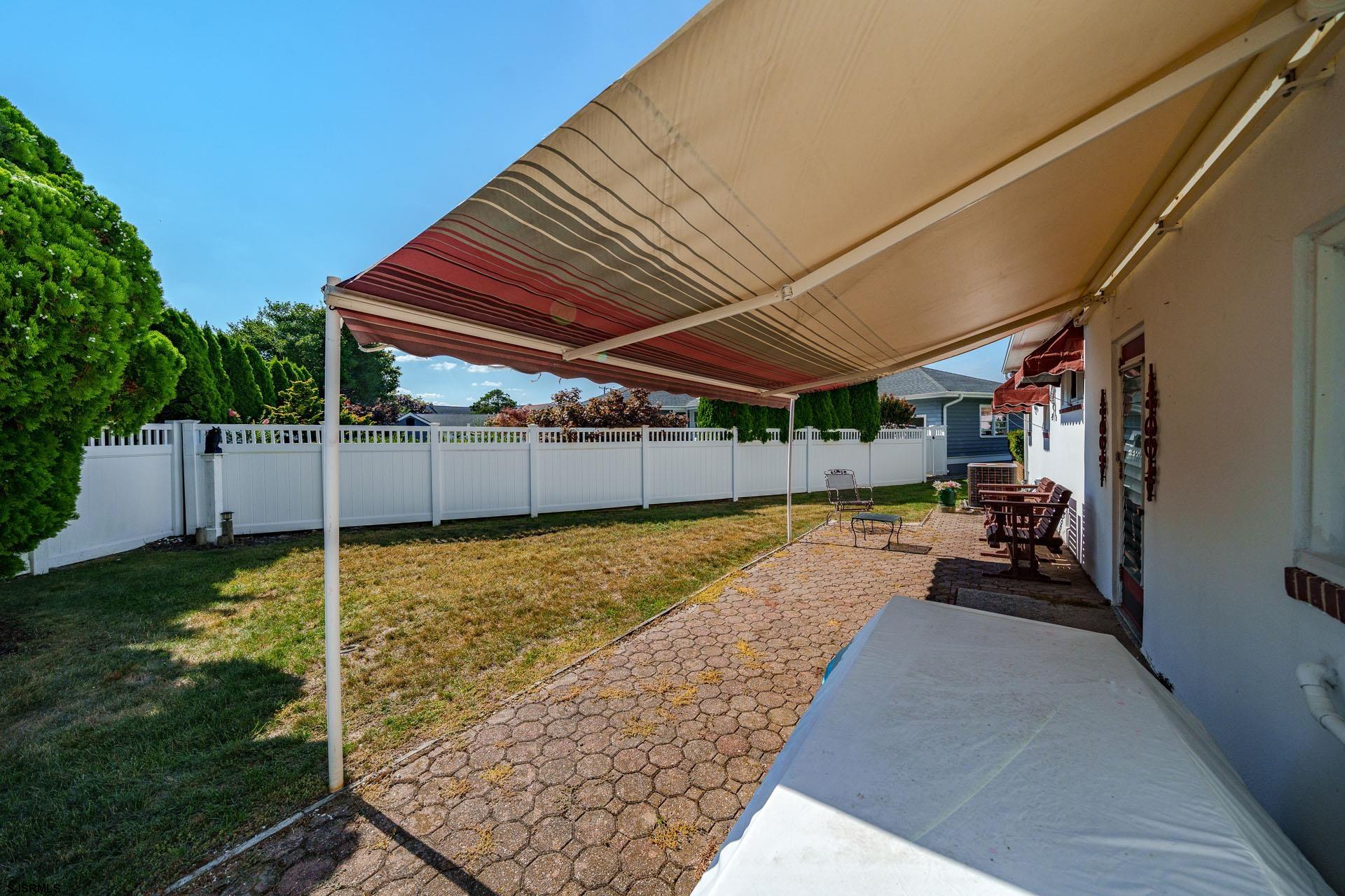 2 Hollytree Road