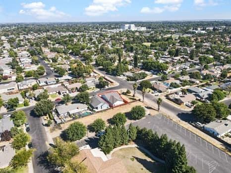 2201 O Farrell Avenue