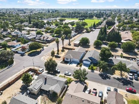 2201 O Farrell Avenue