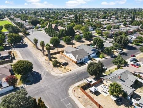 2201 O Farrell Avenue