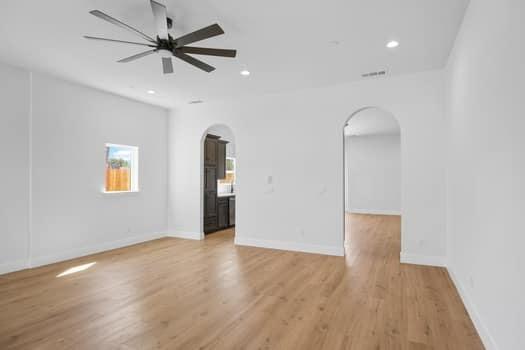 2201 O Farrell Avenue