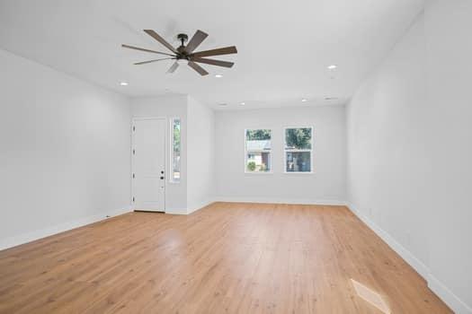 2201 O Farrell Avenue