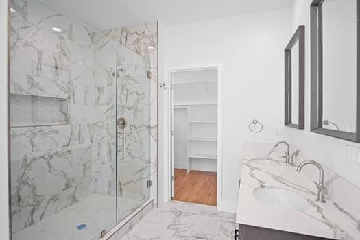 2201 O Farrell Avenue