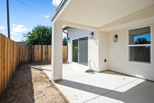 2201 O Farrell Avenue