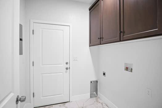 2201 O Farrell Avenue