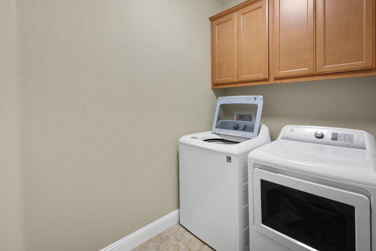 2785 Lexington Avenue