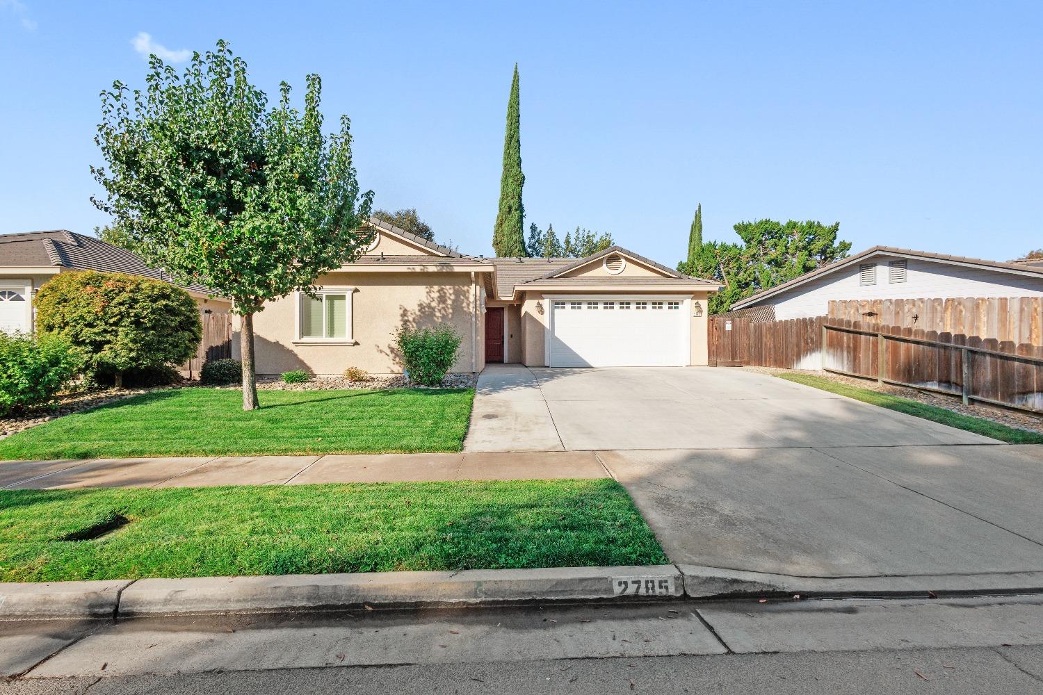 2785 Lexington Avenue