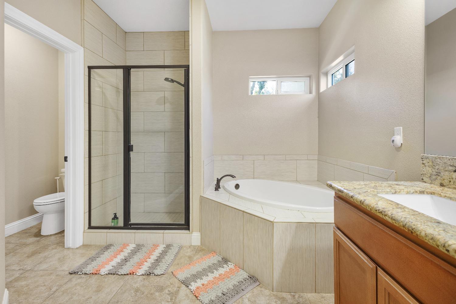 2785 Lexington Avenue