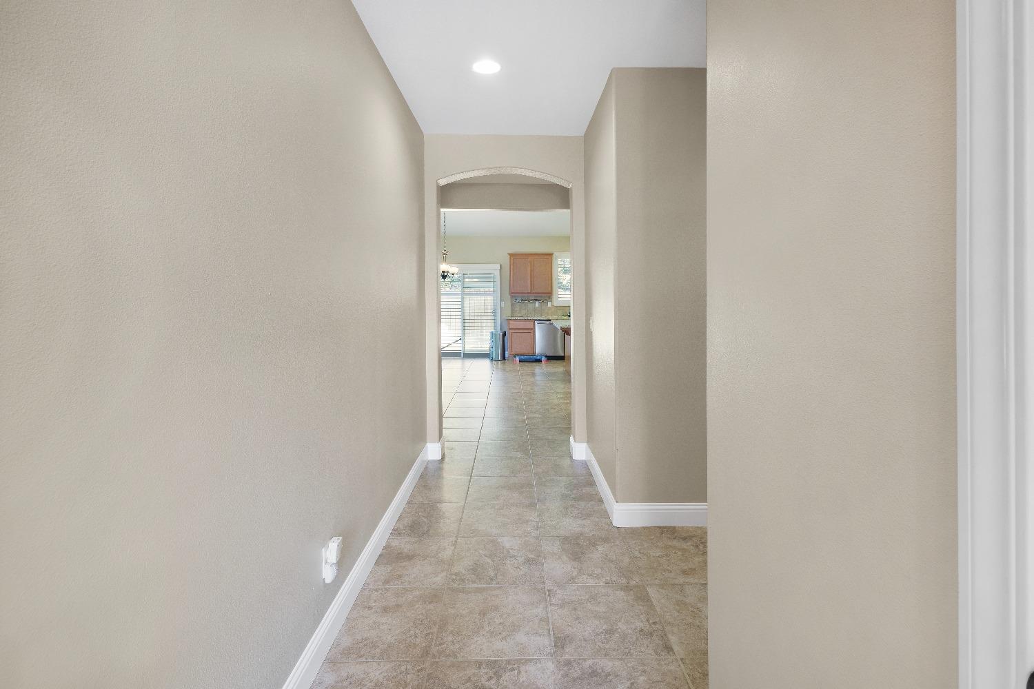 2785 Lexington Avenue