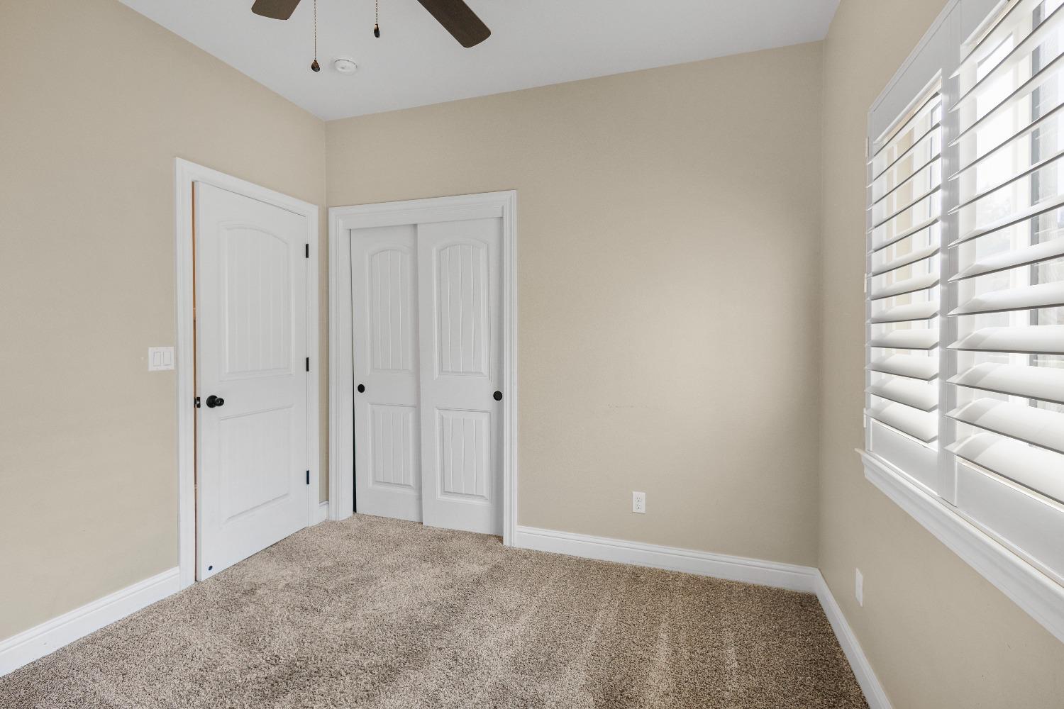 2785 Lexington Avenue