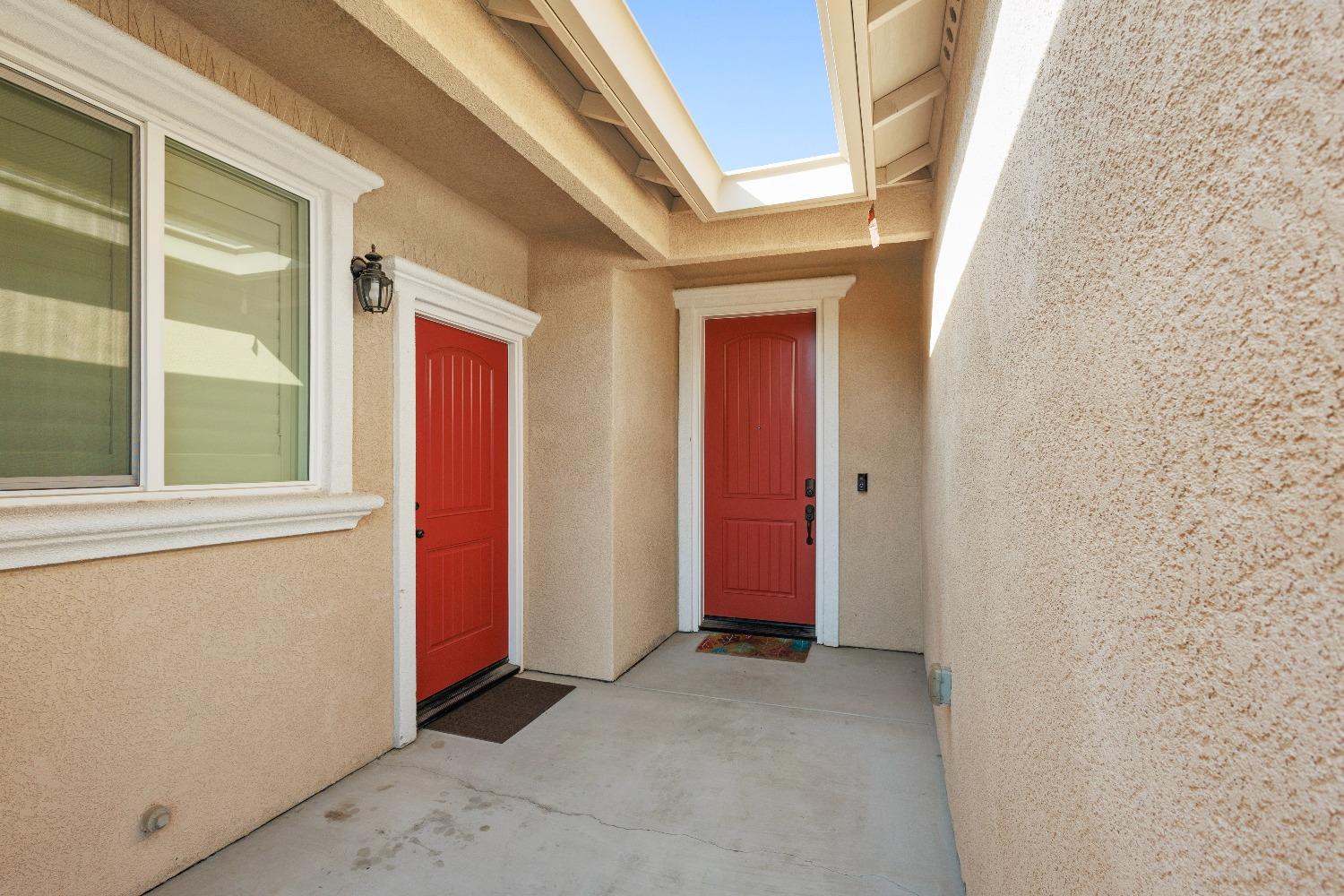 2785 Lexington Avenue