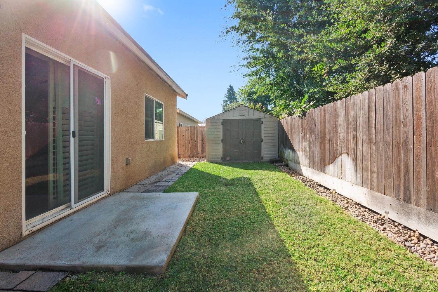 2785 Lexington Avenue