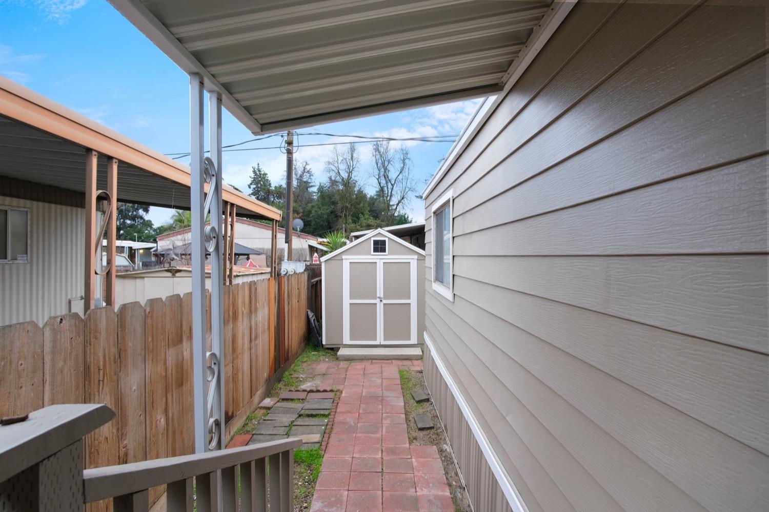 1206 Magic Sands Way