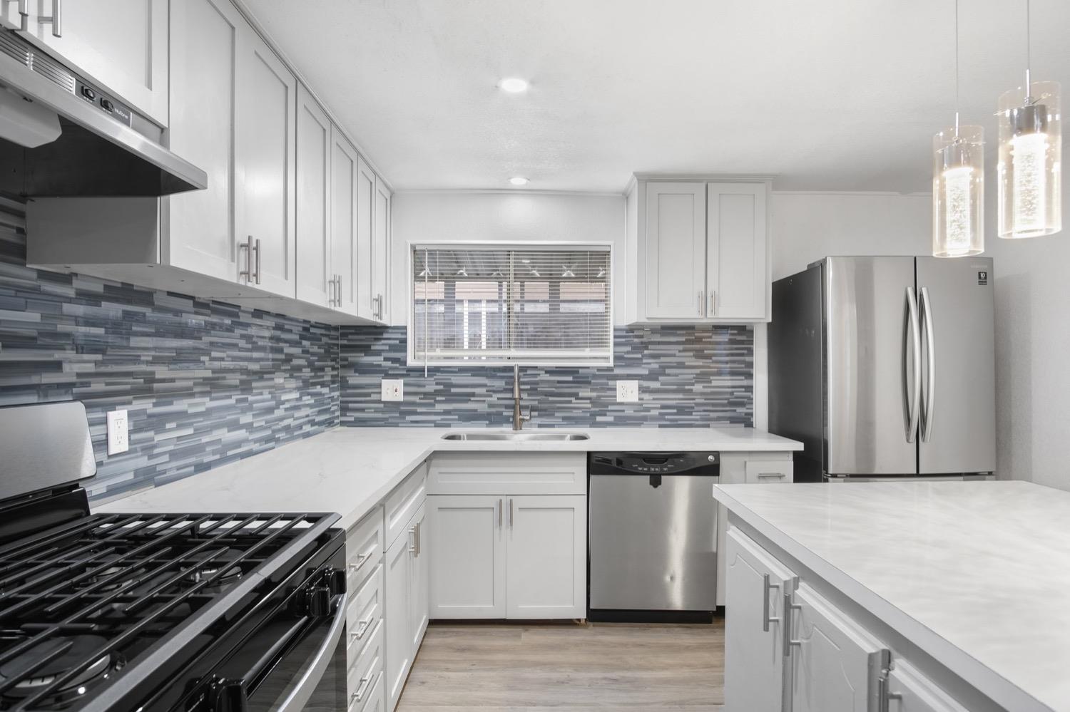 1206 Magic Sands Way