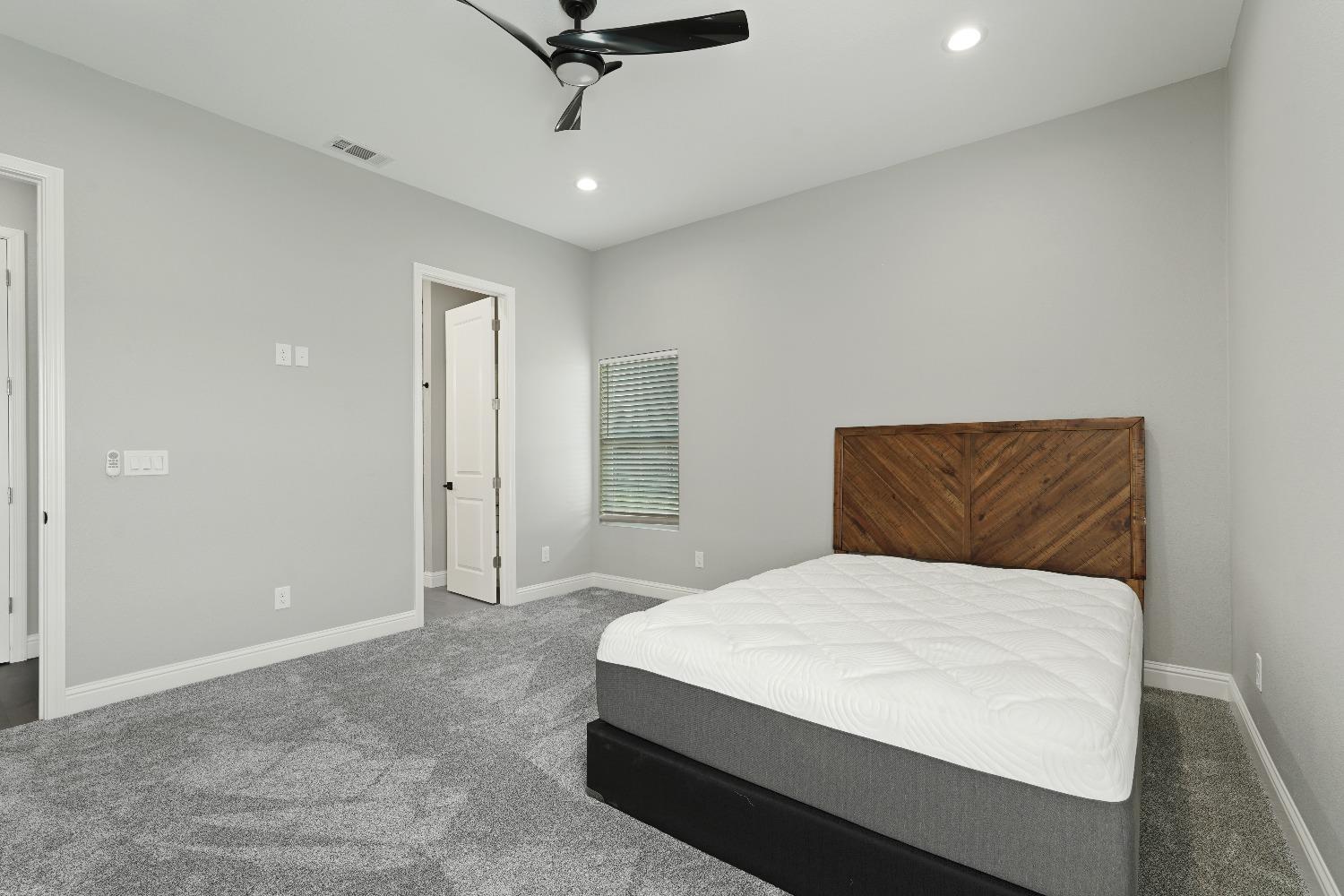 5828 E Cherokee Road