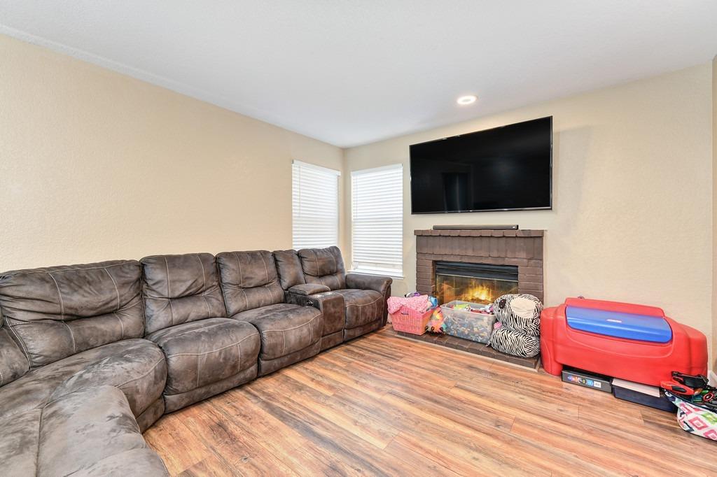 4514 Country Run Way