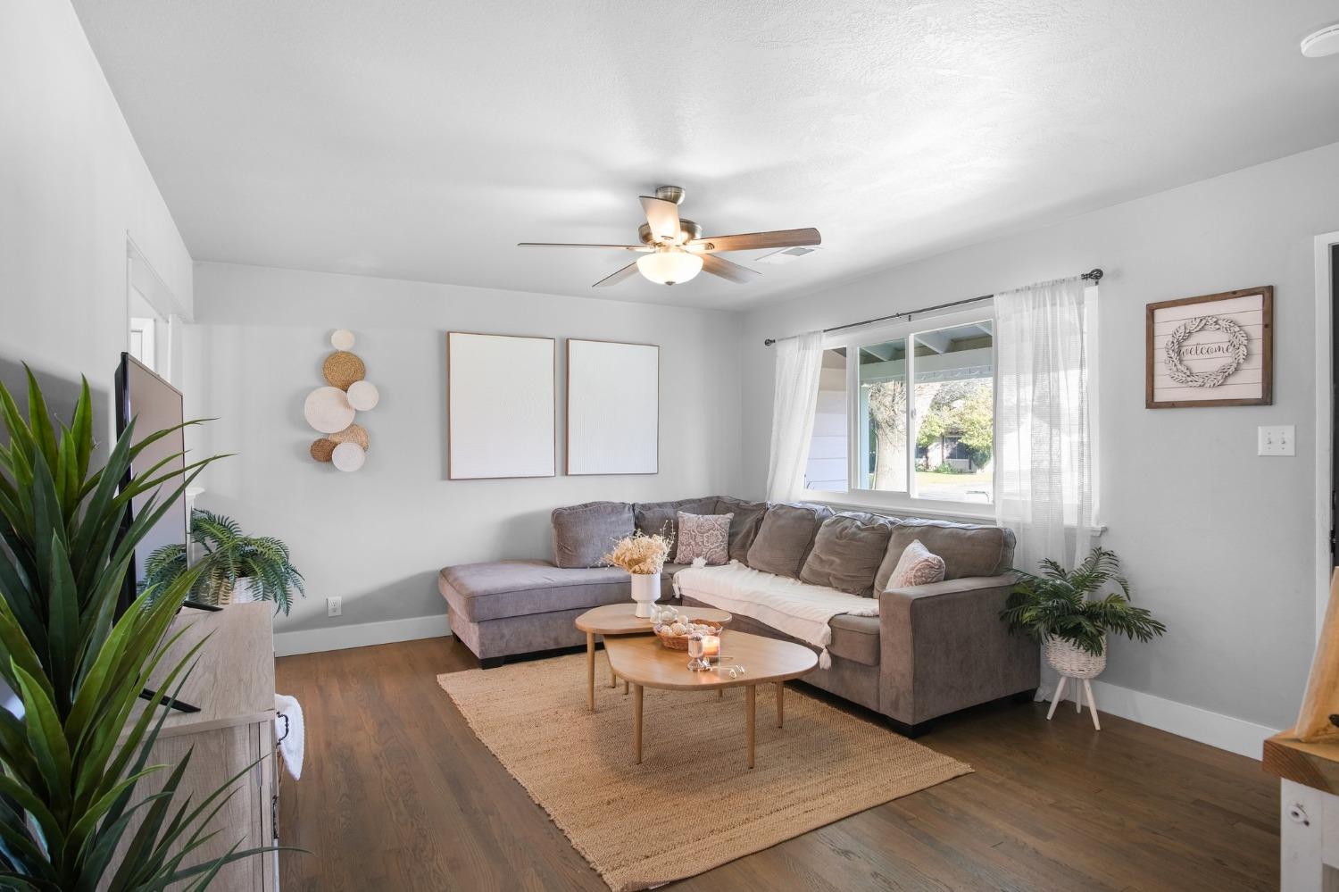 1627 Almador Terrace