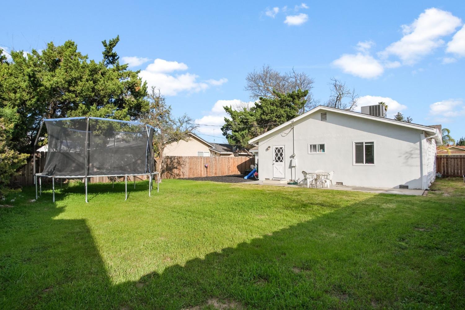 1627 Almador Terrace