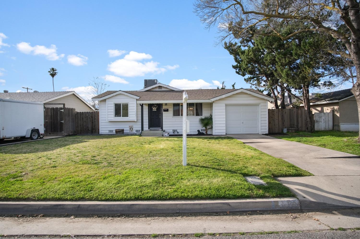 1627 Almador Terrace