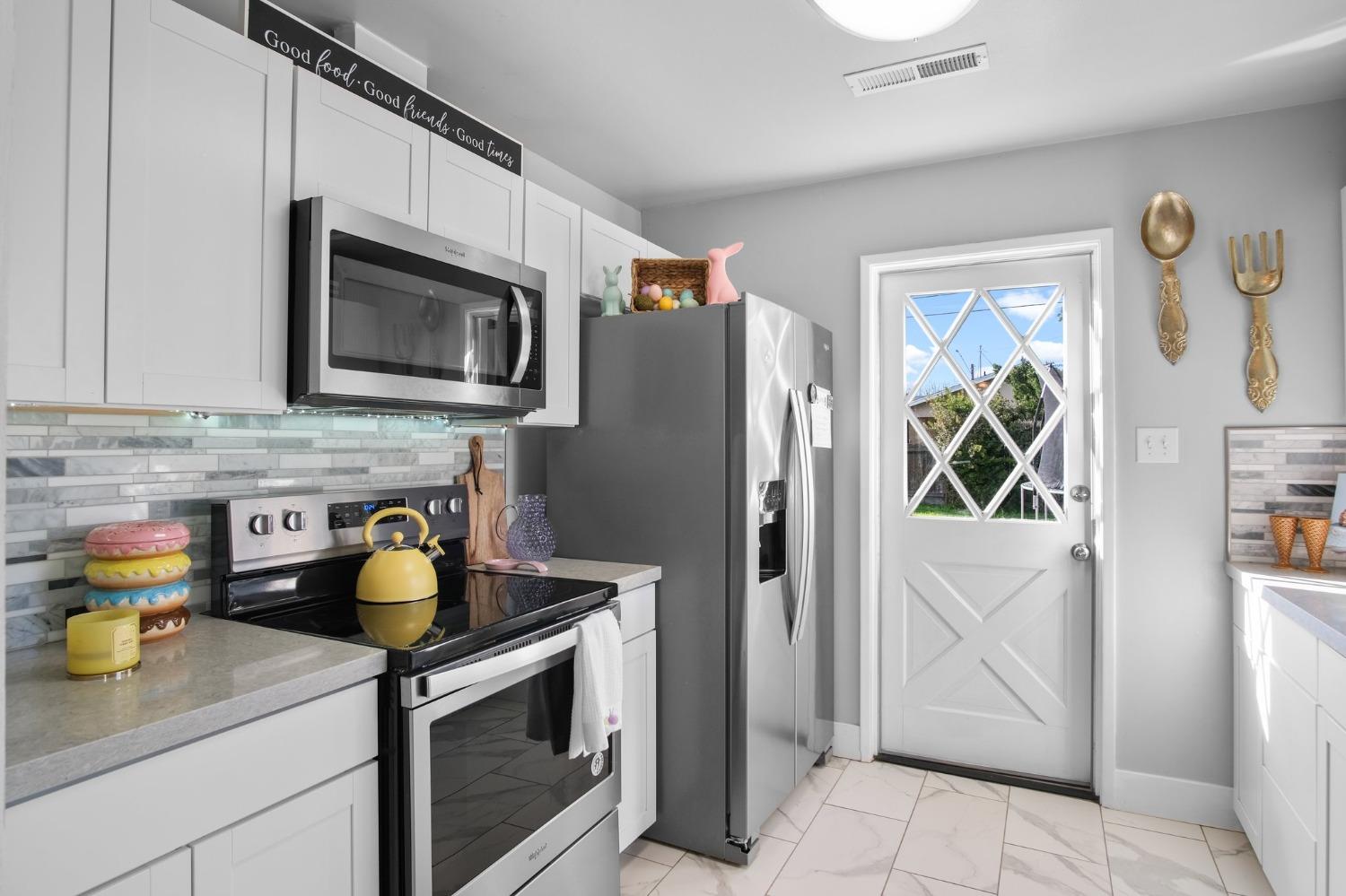 1627 Almador Terrace