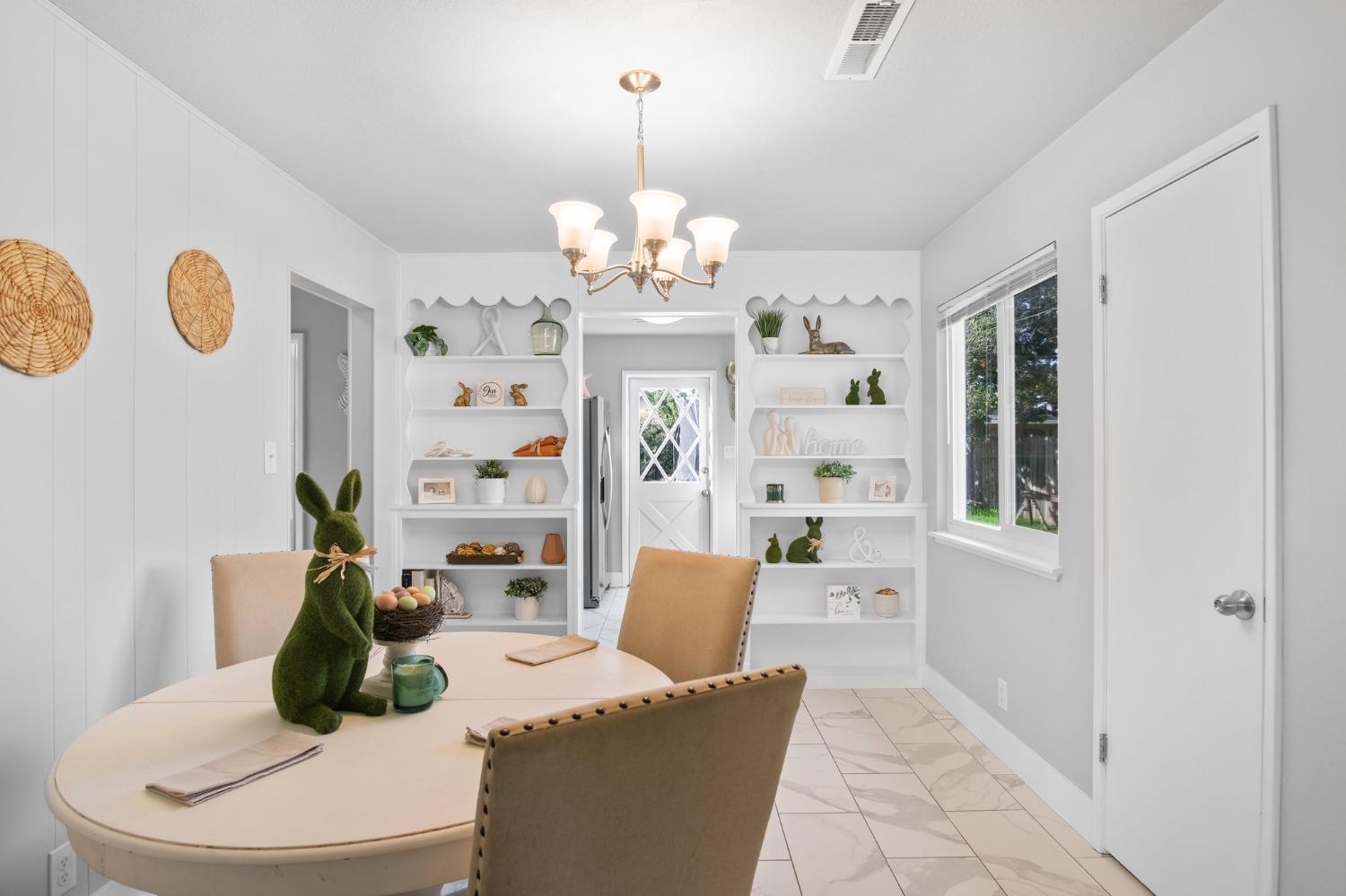 1627 Almador Terrace