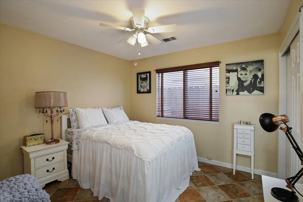 1812 Volendam Avenue