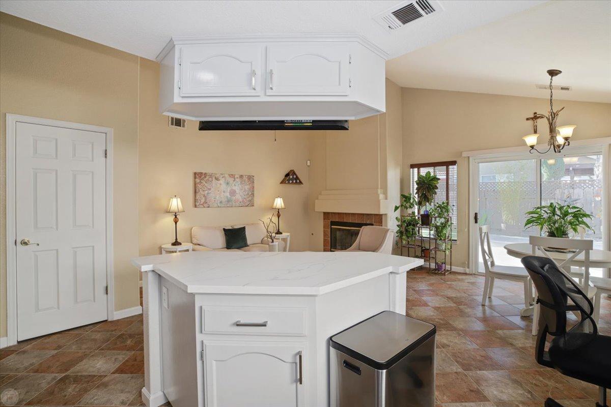 1812 Volendam Avenue