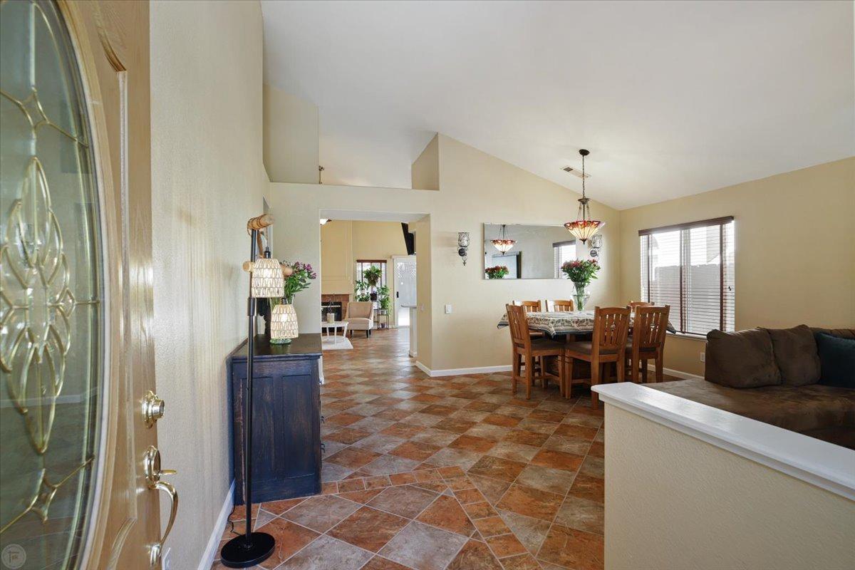 1812 Volendam Avenue