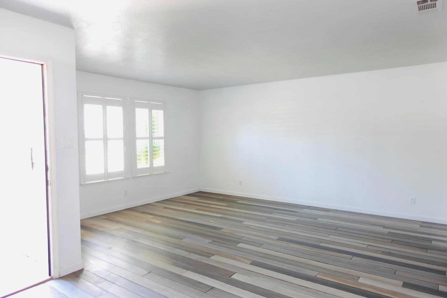 6804 Stonewall Court