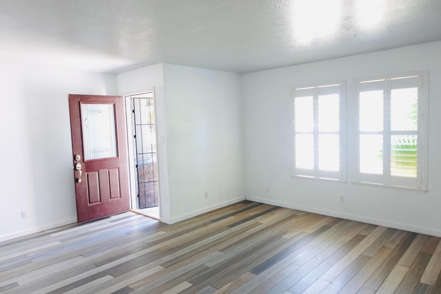 6804 Stonewall Court