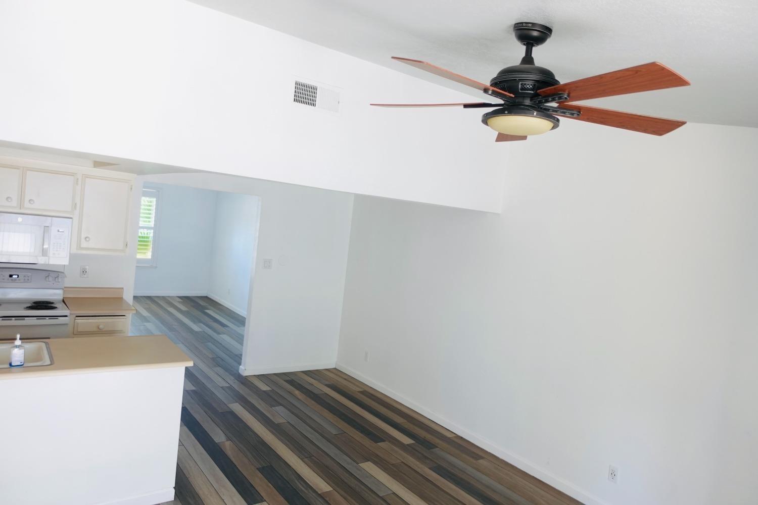 6804 Stonewall Court