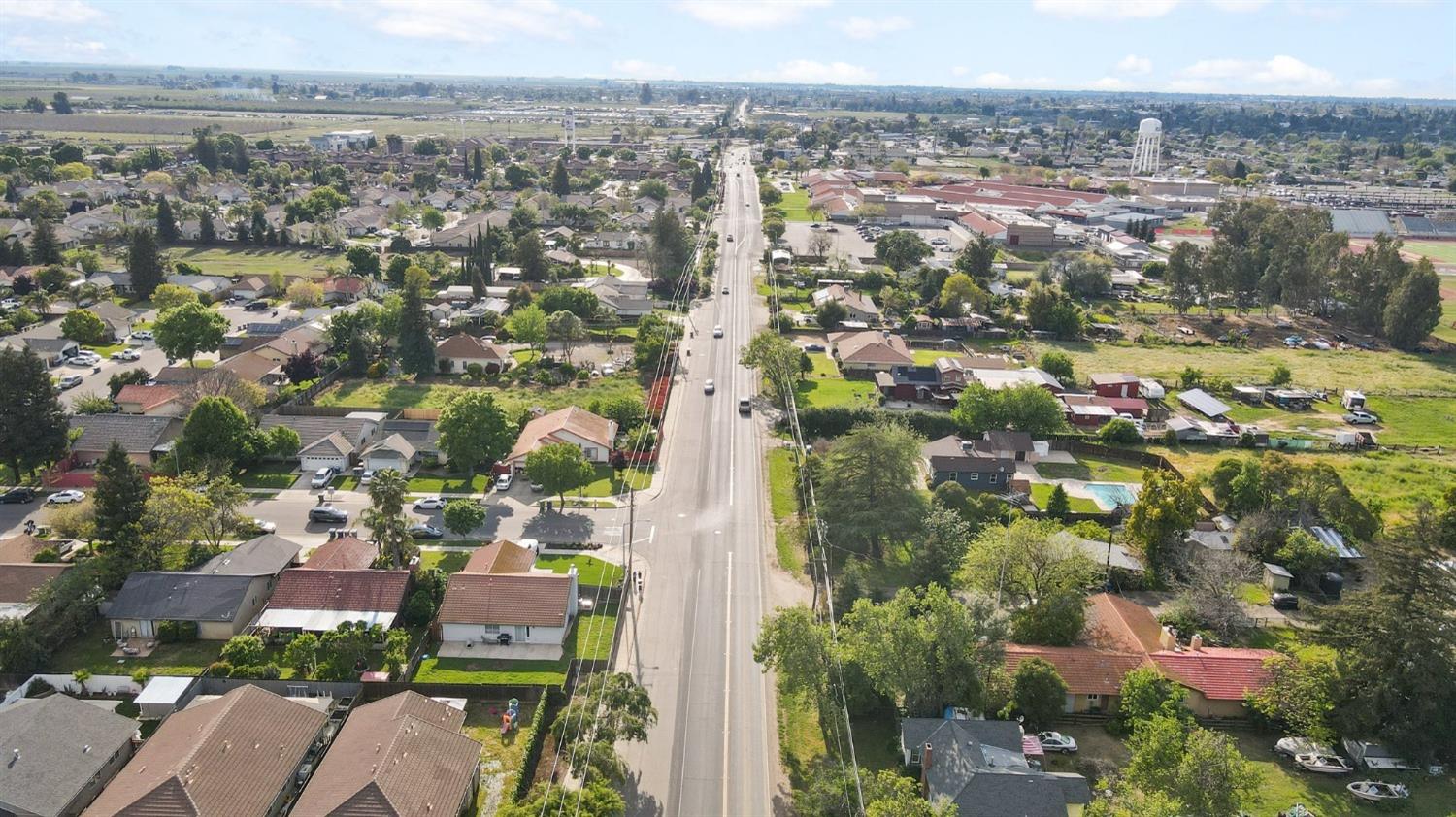 2259 E CHILDS Avenue