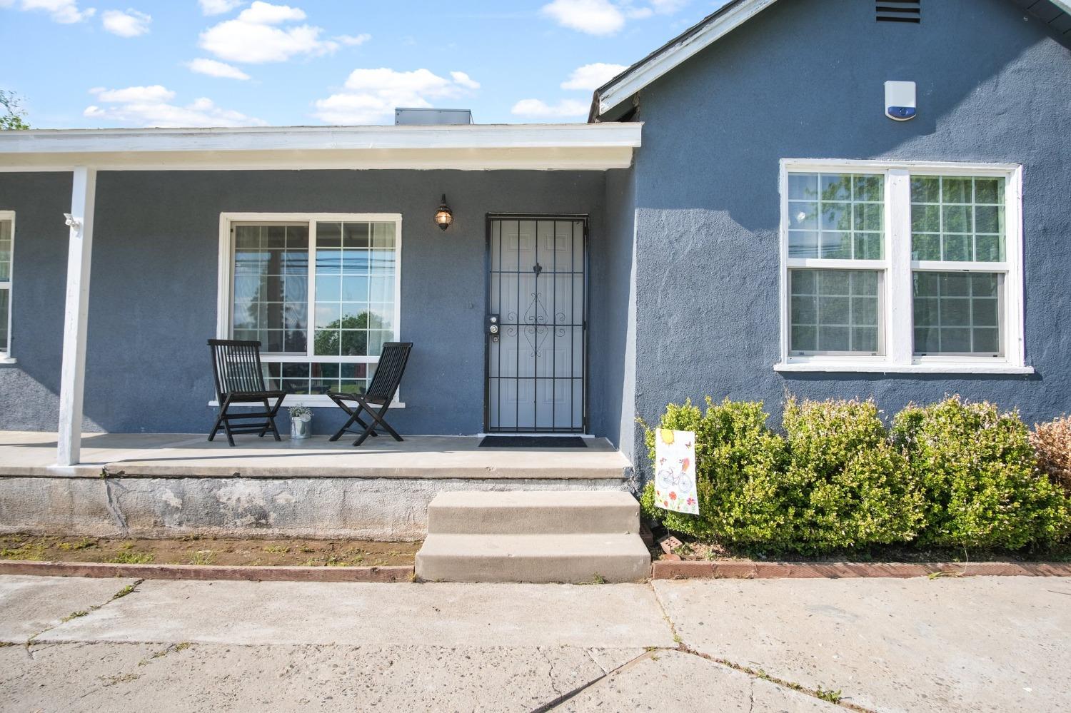 2259 E CHILDS Avenue