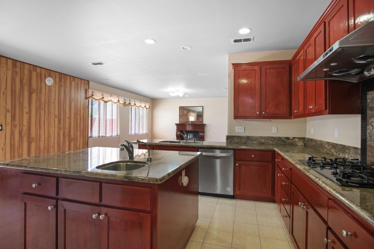 3786 Standing Oak Drive