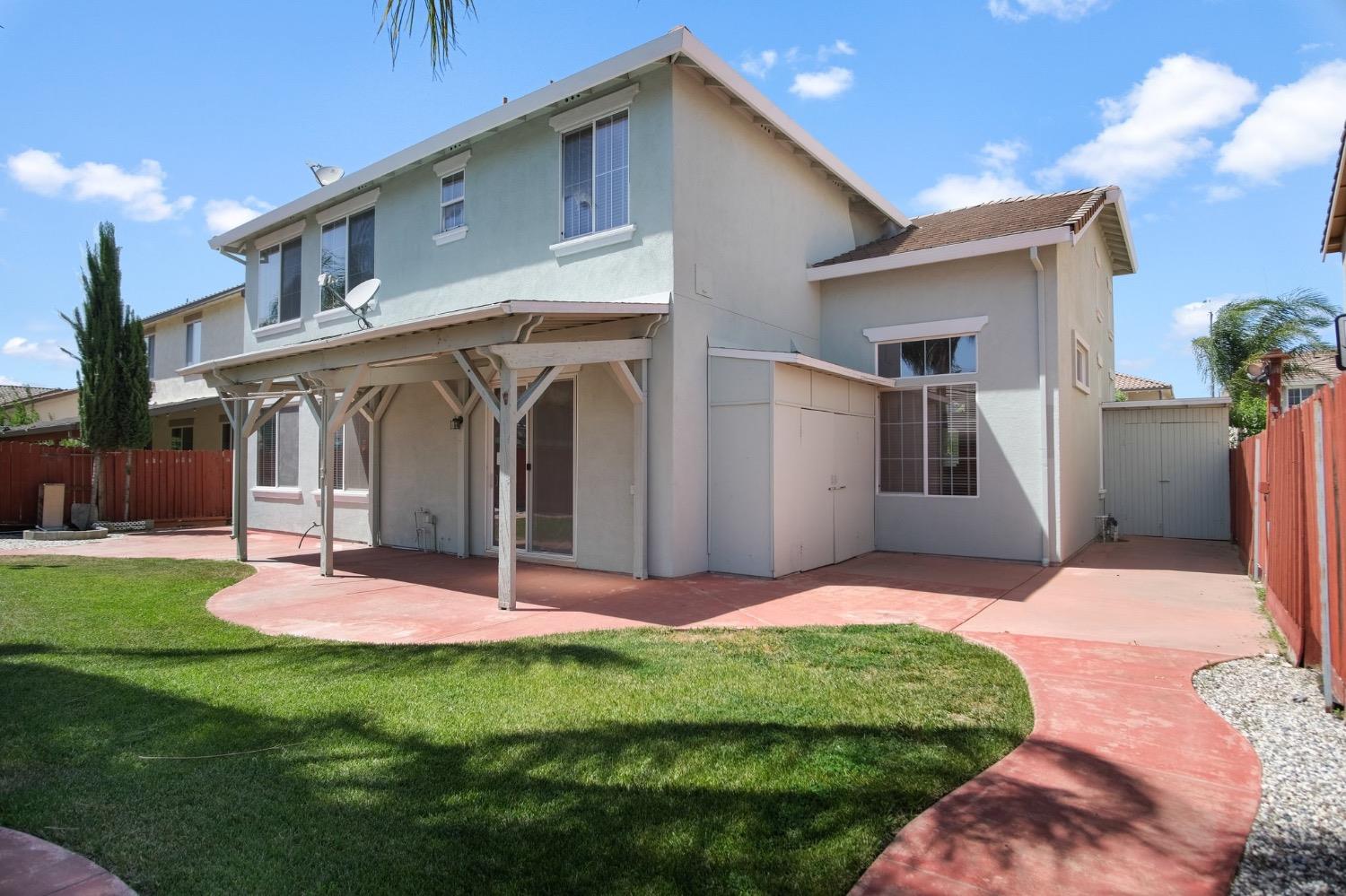 3786 Standing Oak Drive