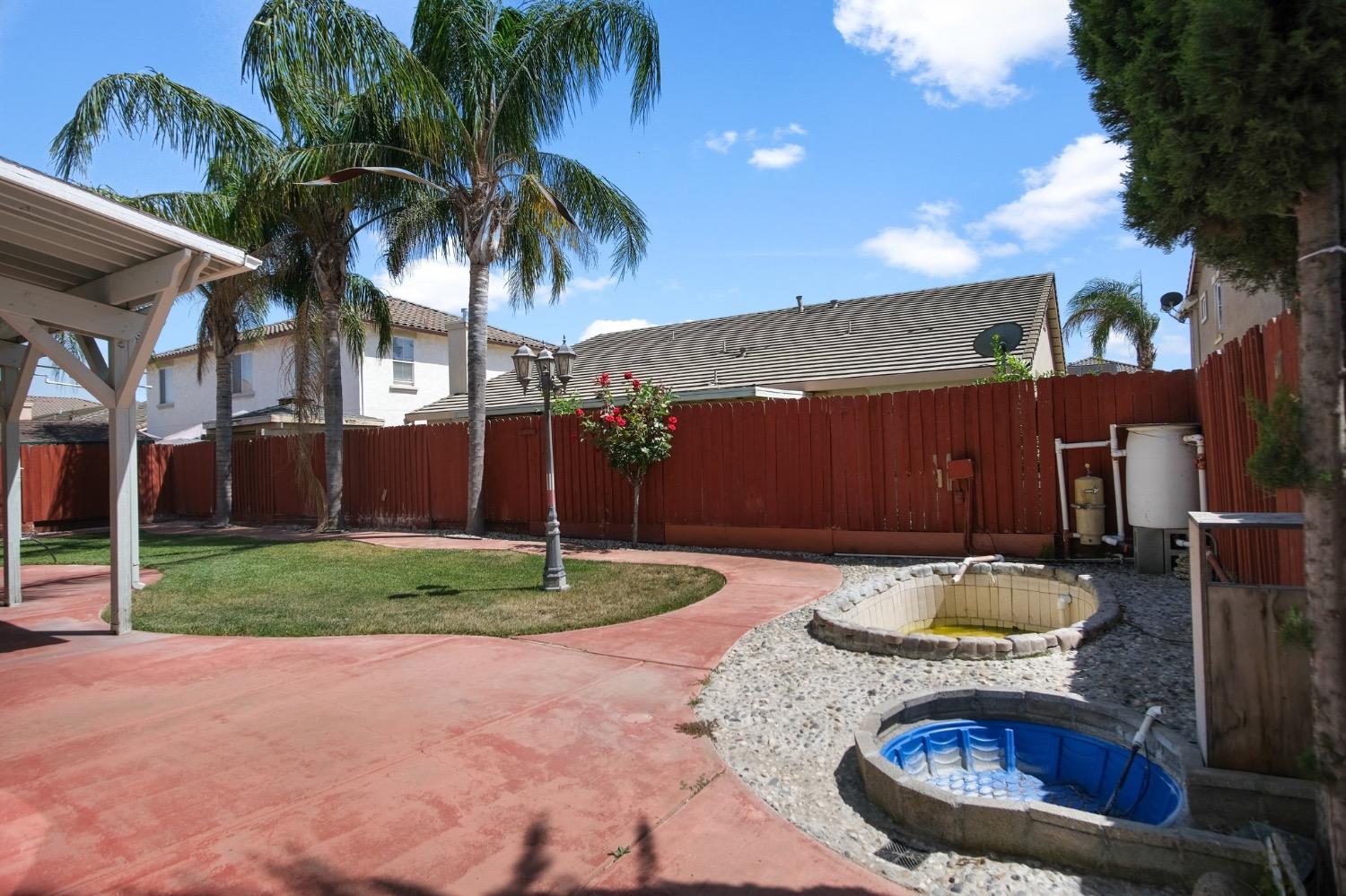 3786 Standing Oak Drive