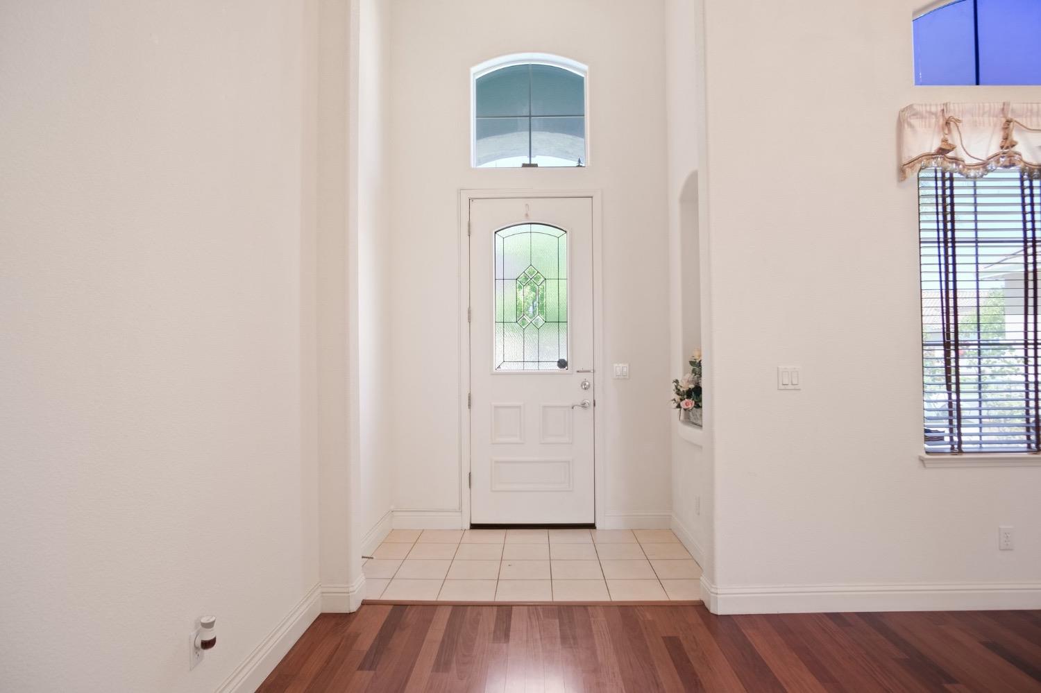 3786 Standing Oak Drive