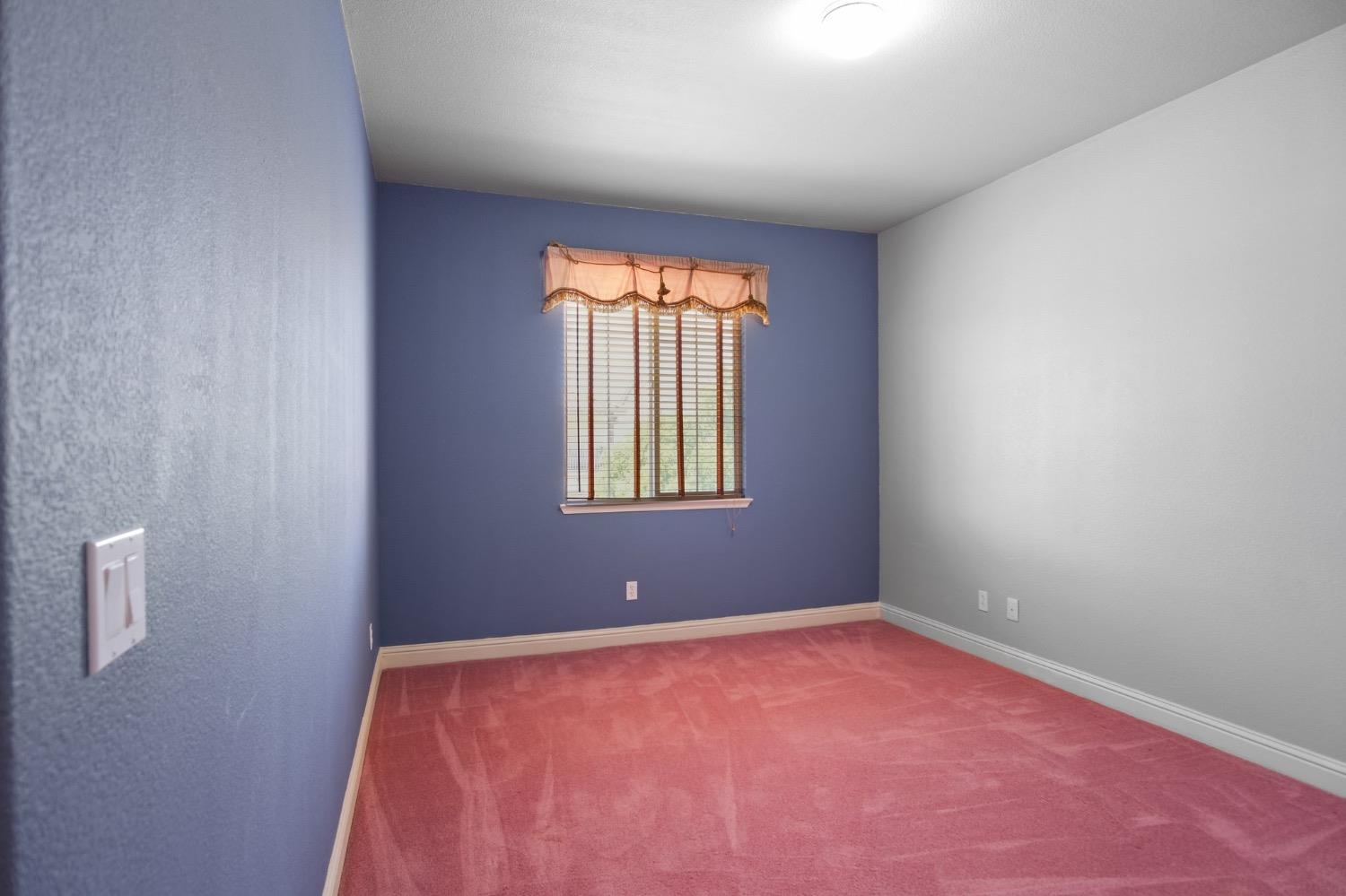 3786 Standing Oak Drive